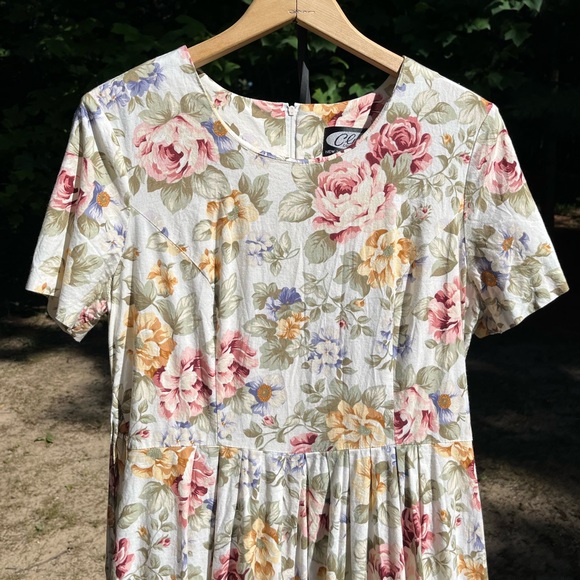 80s Floral Midi Dress - Picture 11 of 16